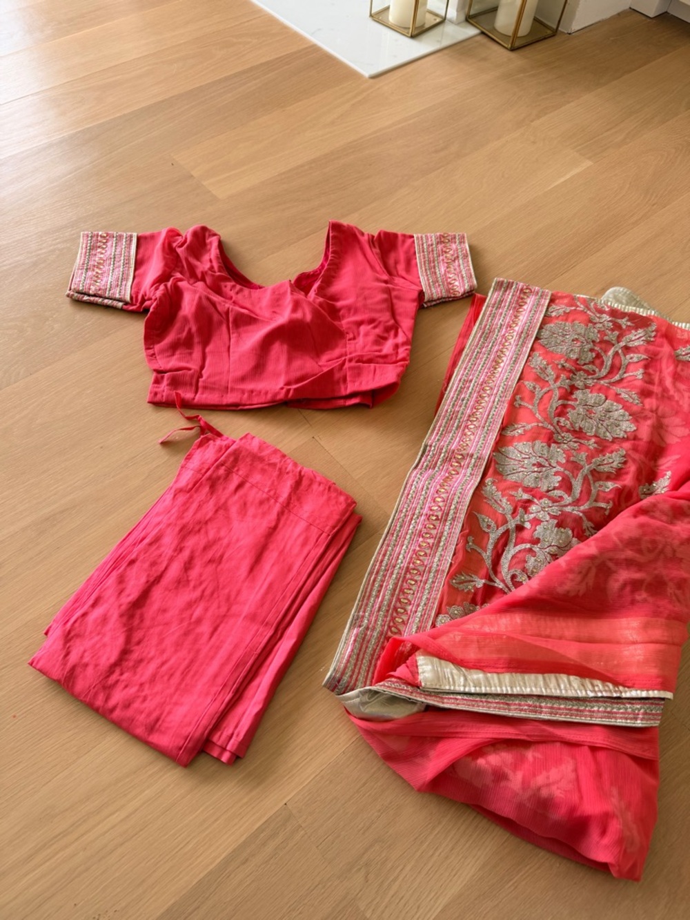 NWT: Embroidered Coral Pink Saree with Gold Accents - Picture 3 of 9